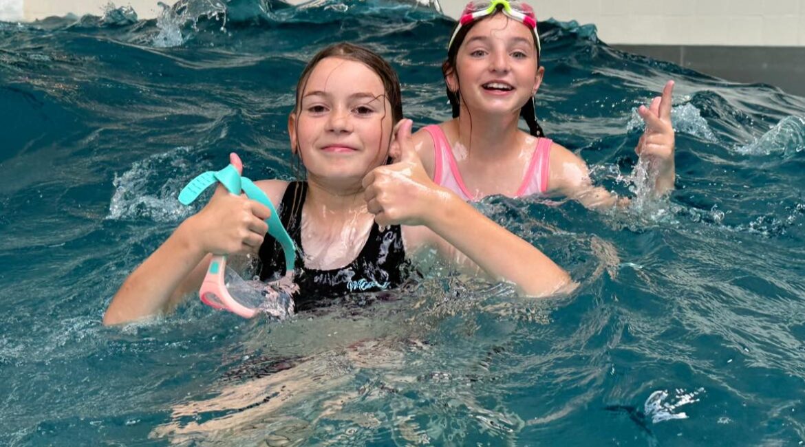Nauka pływania, narty i obozy sportowe NeoSport