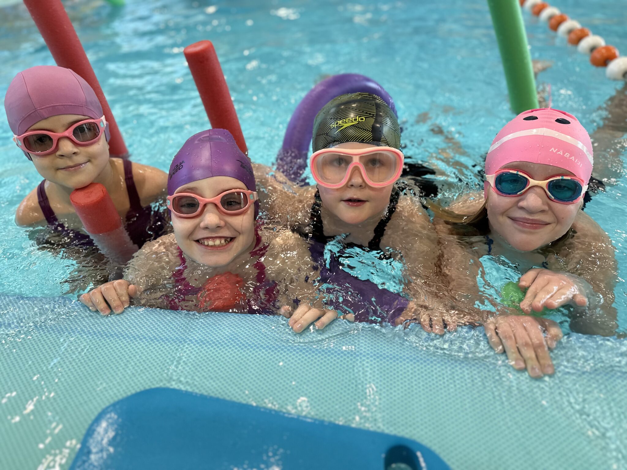 Nauka pływania, narty i obozy sportowe NeoSport
